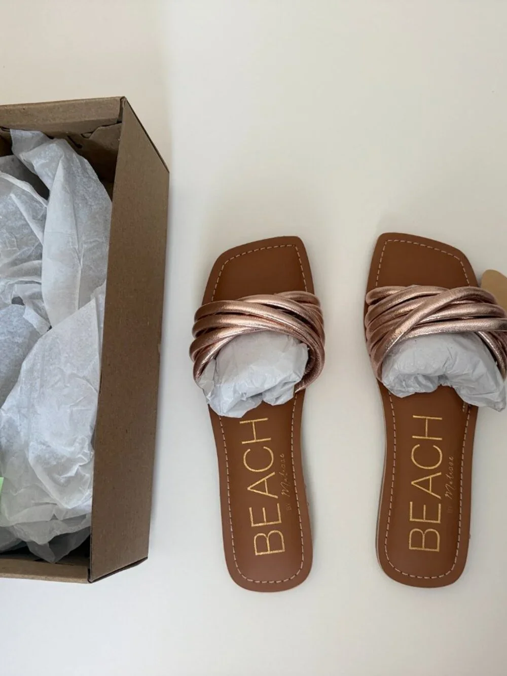 NEW IN BOX Beach by Matisse Gale Gold Slide Sandals 7M